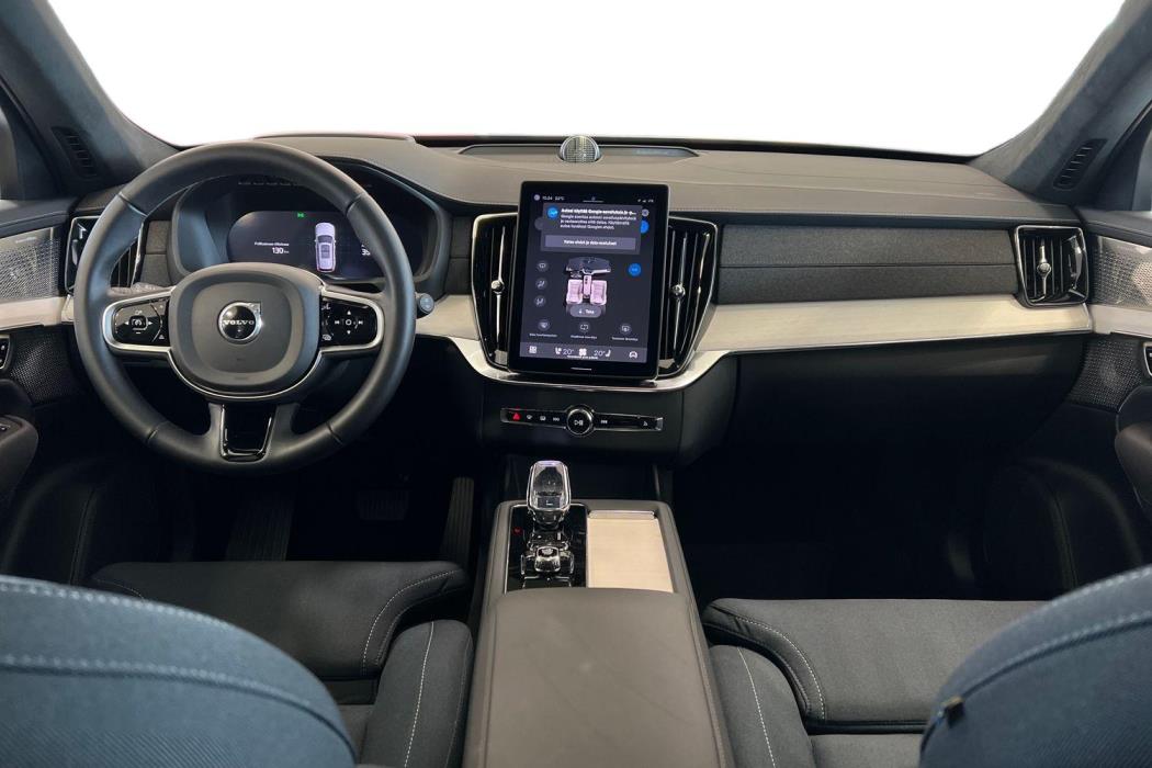Volvo XC90 2025