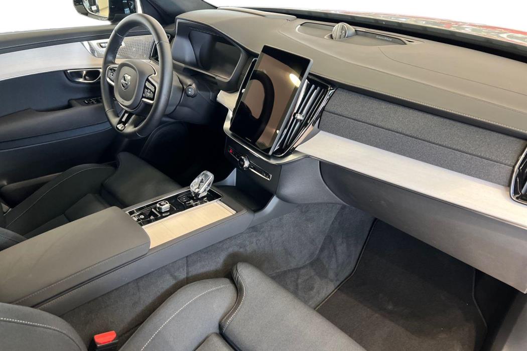 Volvo XC90 2025