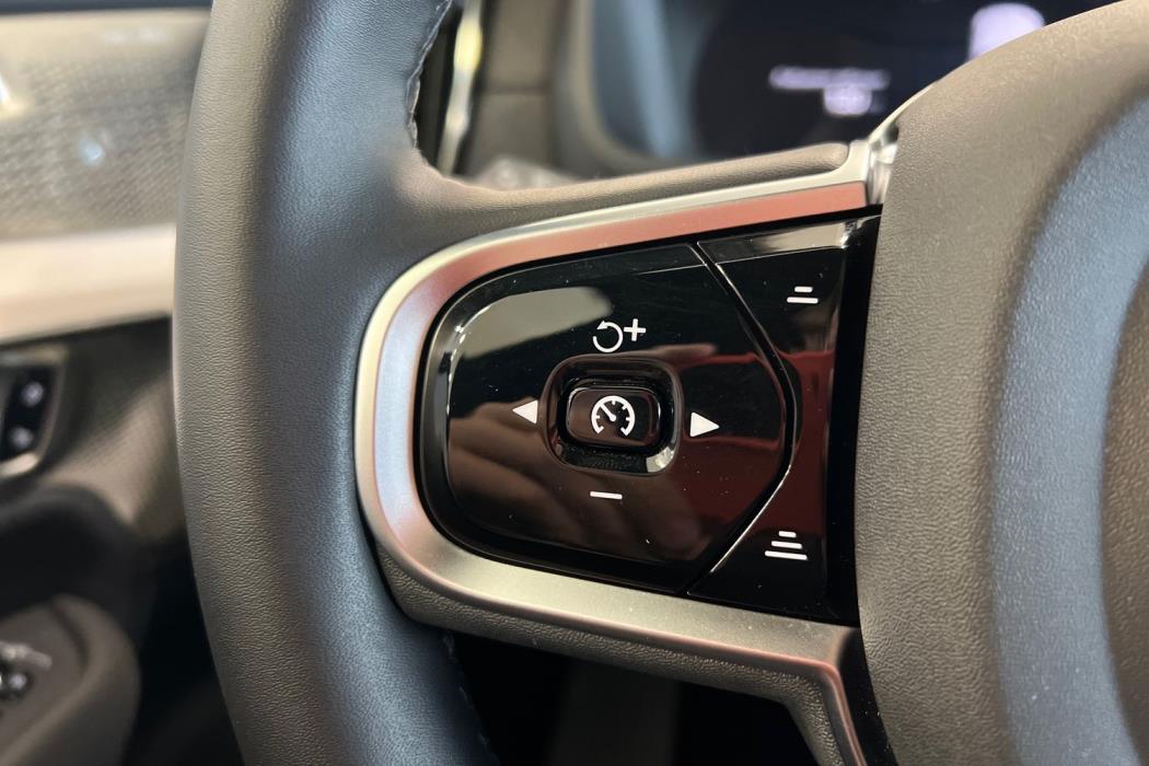 Volvo XC90 2025