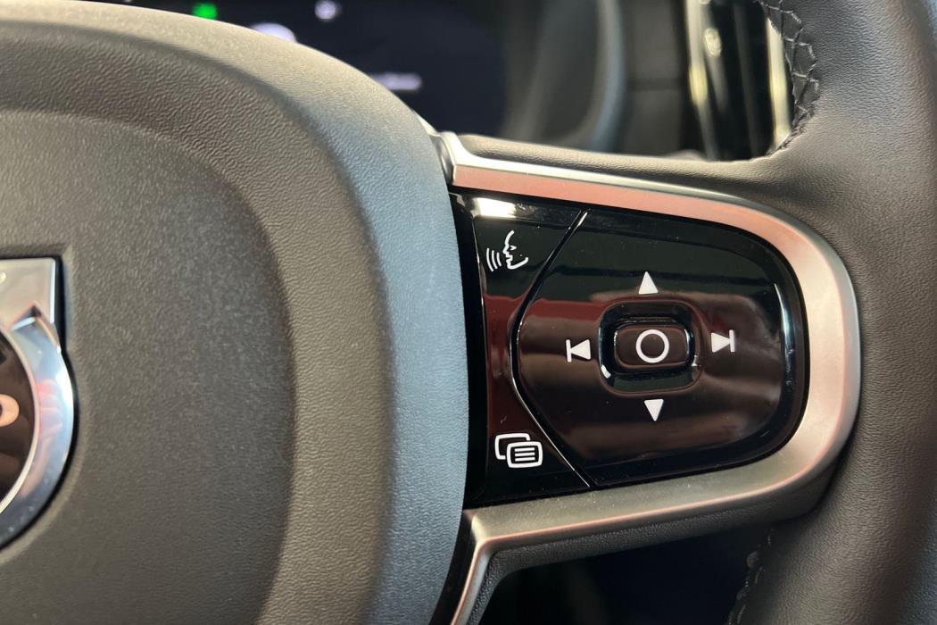 Volvo XC90 2025