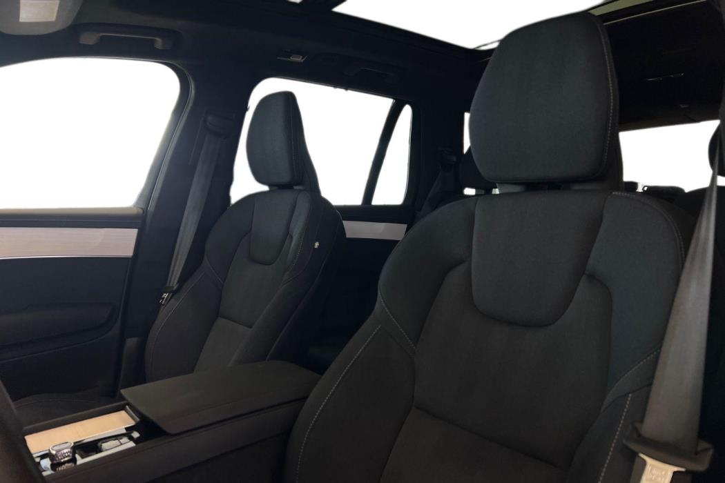Volvo XC90 2025