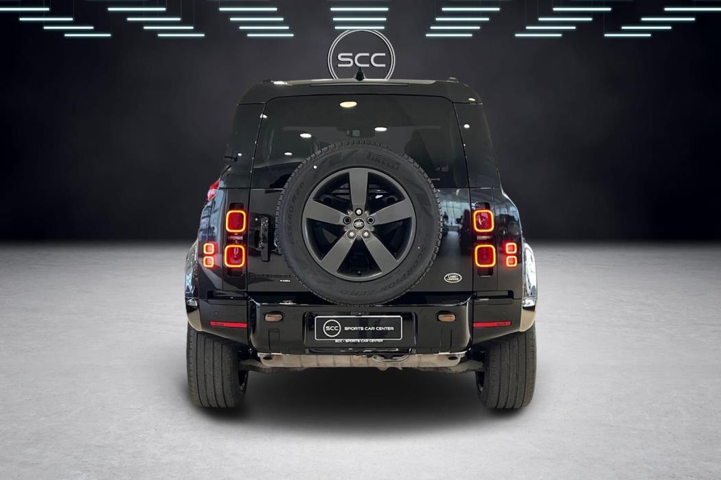 Land Rover Defender 2023