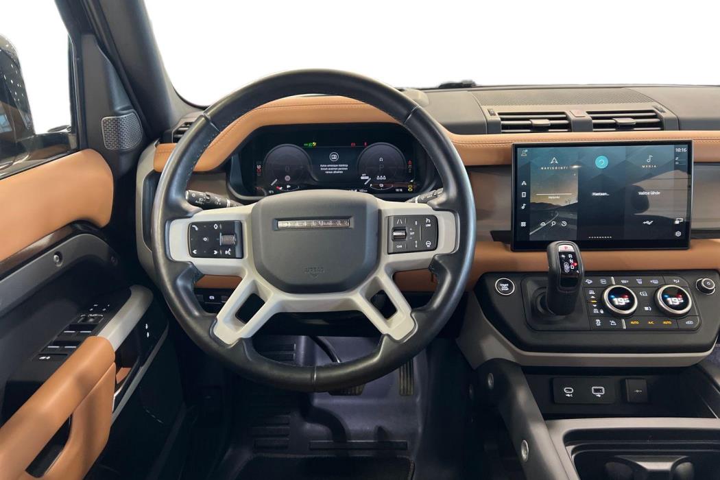 Land Rover Defender 2023