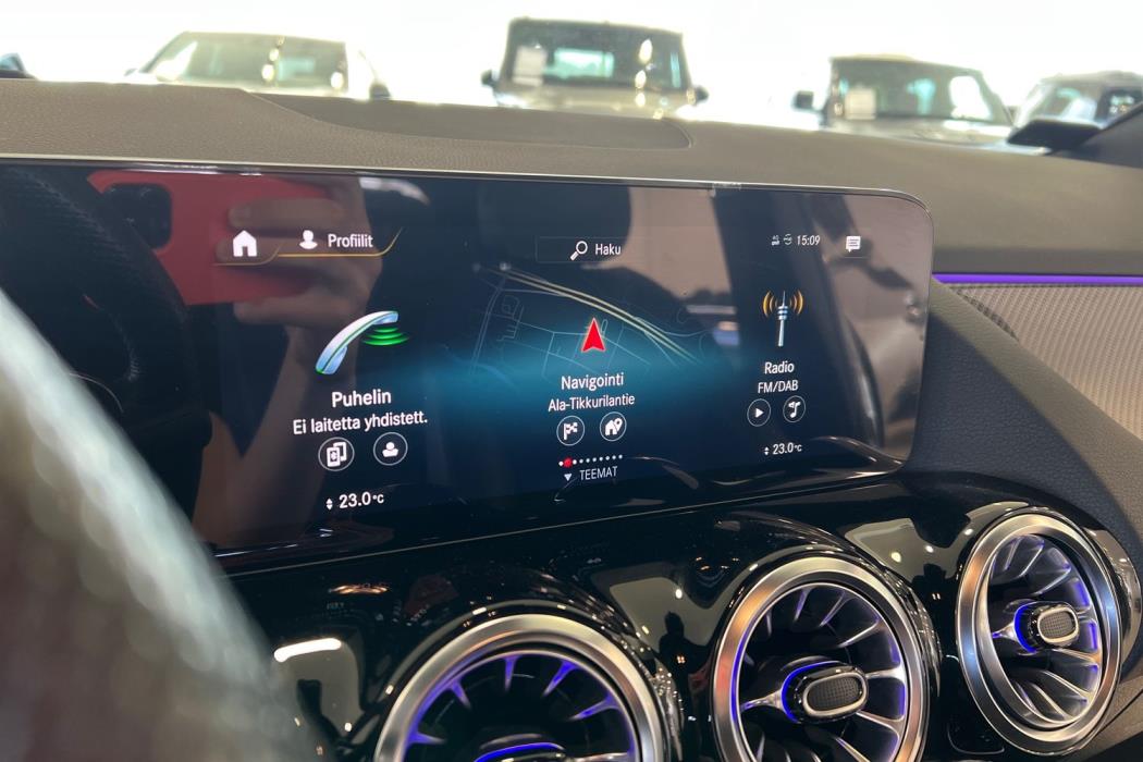 Mercedes-Benz GLA 2023