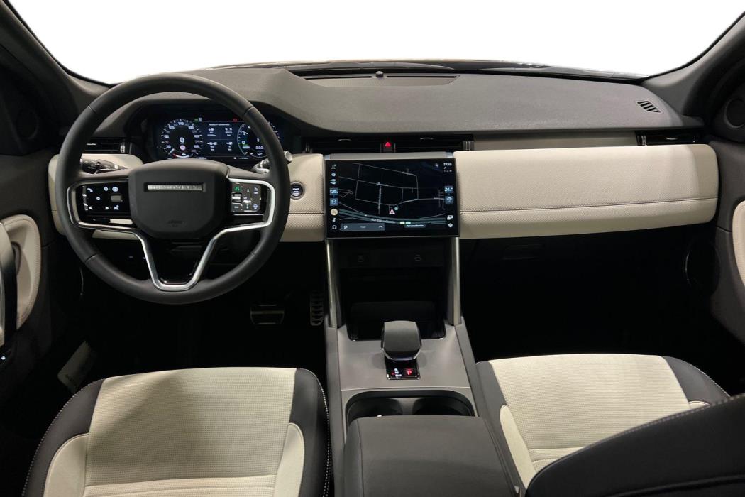 Land Rover Discovery Sport 2024