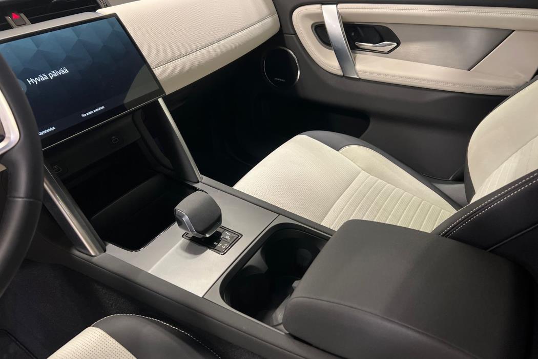 Land Rover Discovery Sport 2024