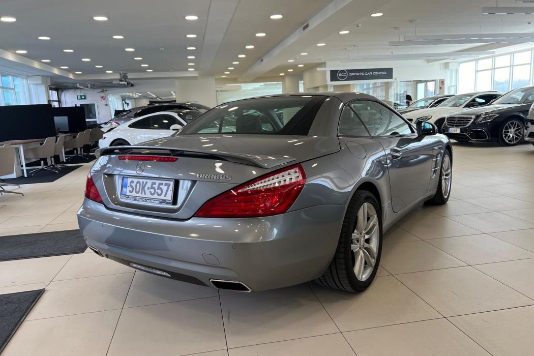 Mercedes-Benz SL 2012