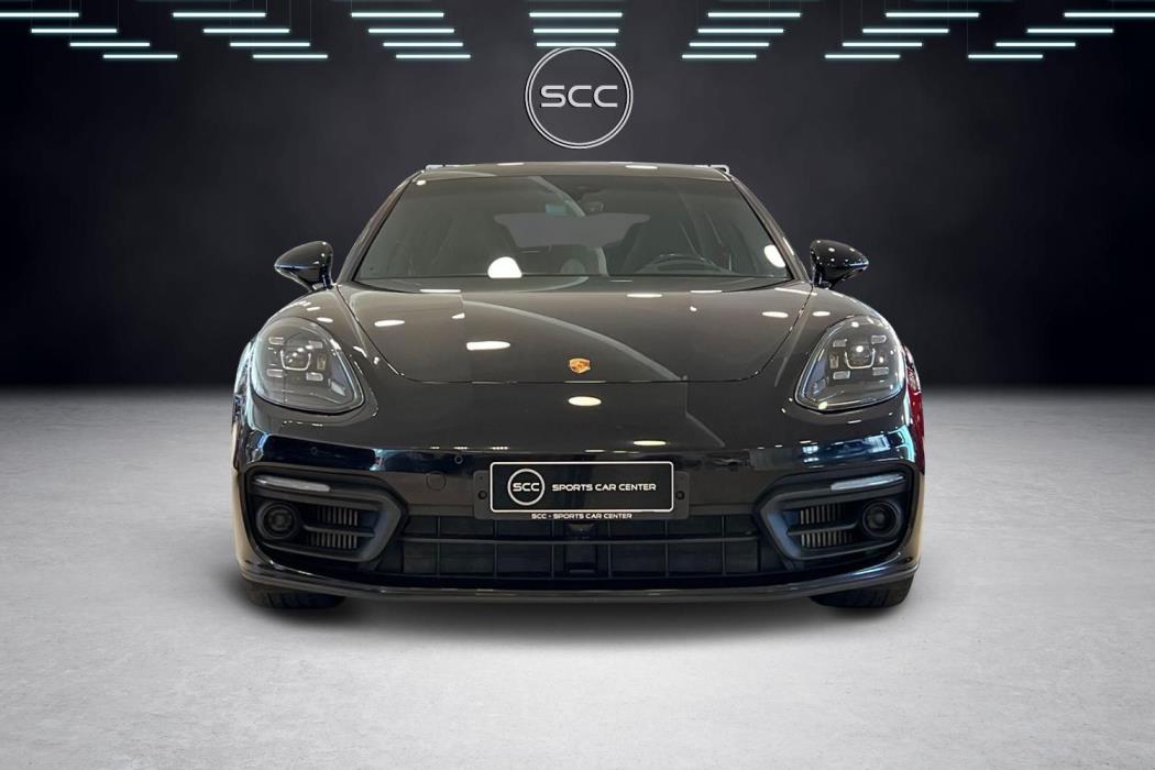 Porsche Panamera 2021