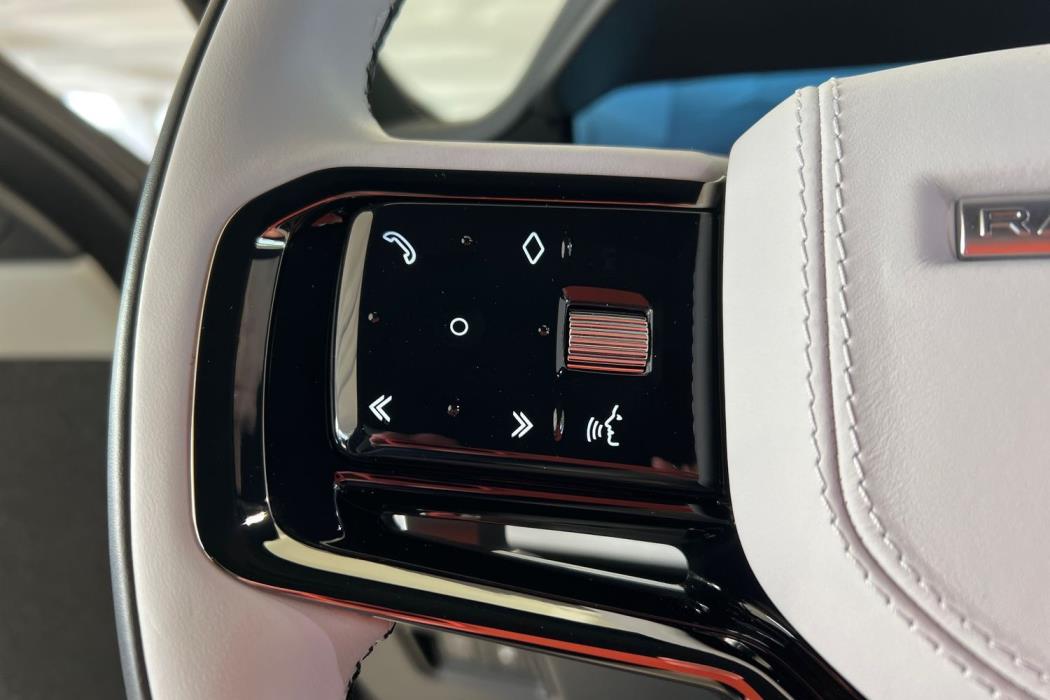 Land Rover Range Rover Sport 2025