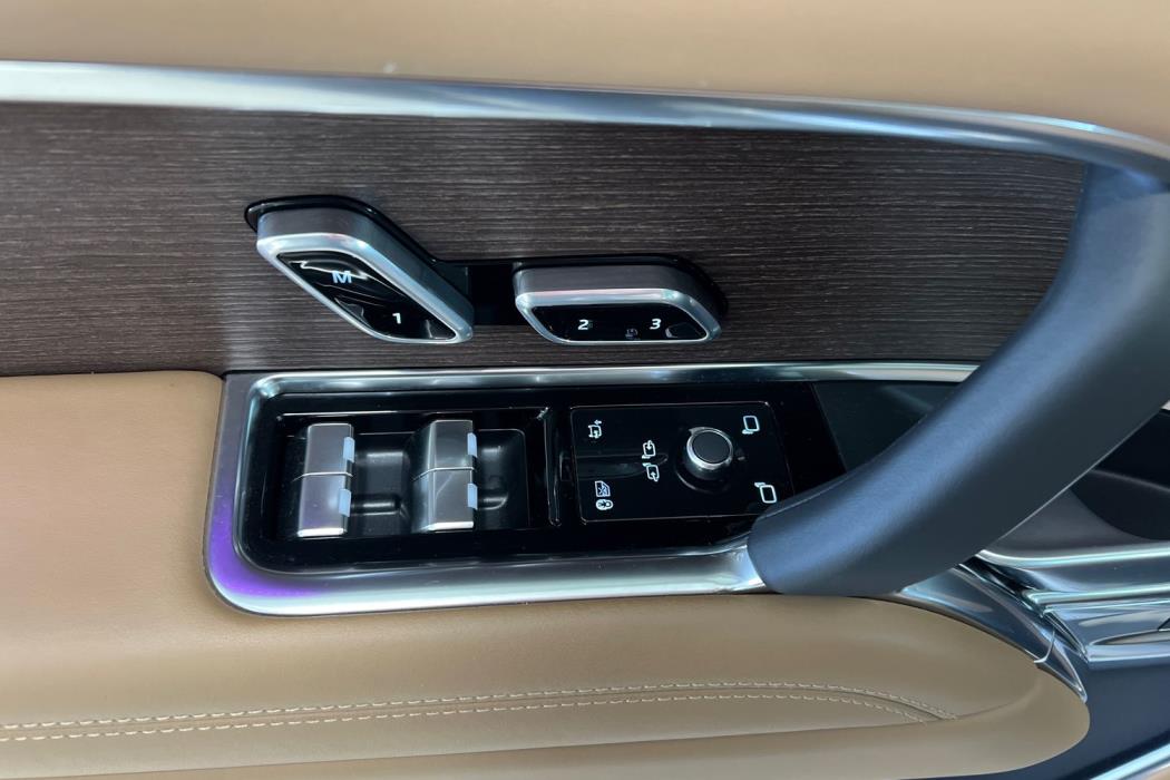 Land Rover Range Rover 2025