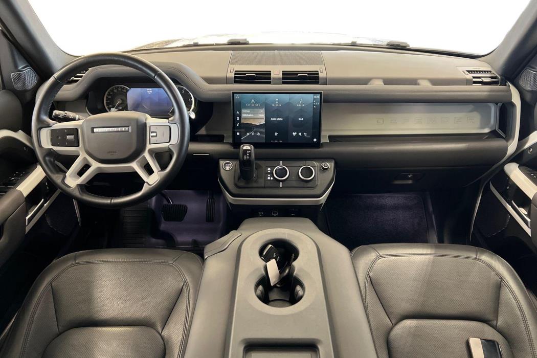 Land Rover Defender 2022