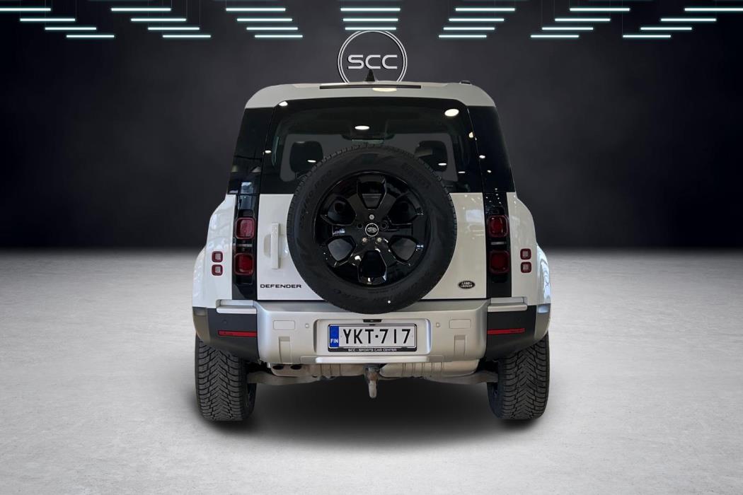 Land Rover Defender 2022