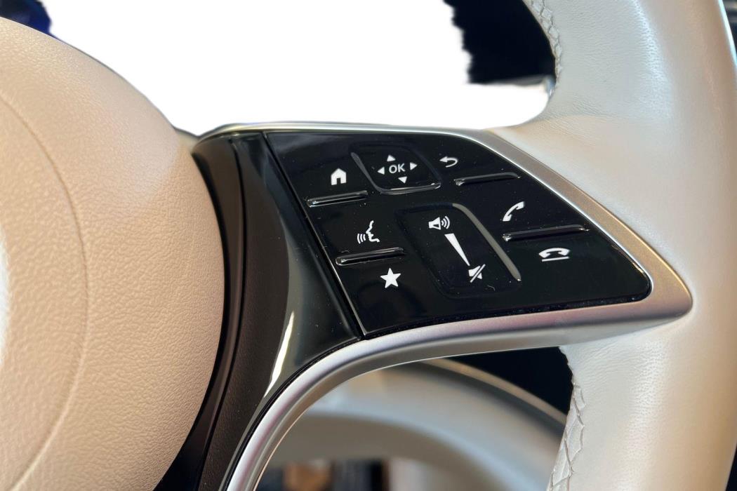 Mercedes-Benz EQS SUV 2023