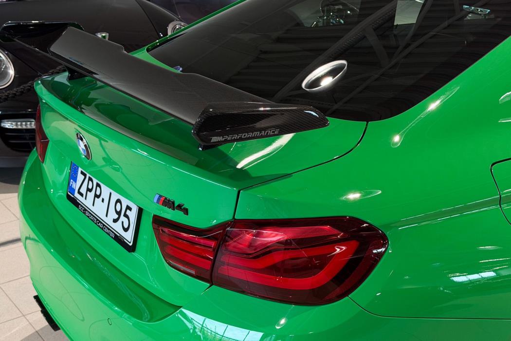 BMW M4 2019