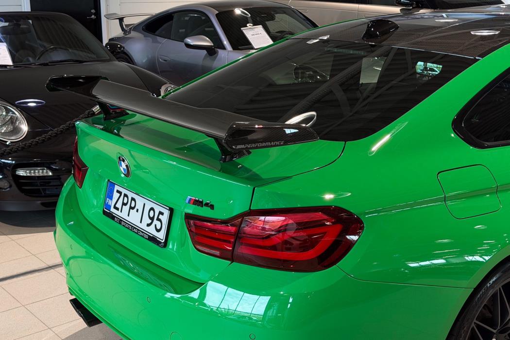 BMW M4 2019