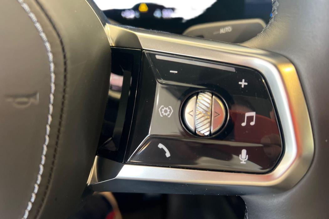 BMW i7 2024