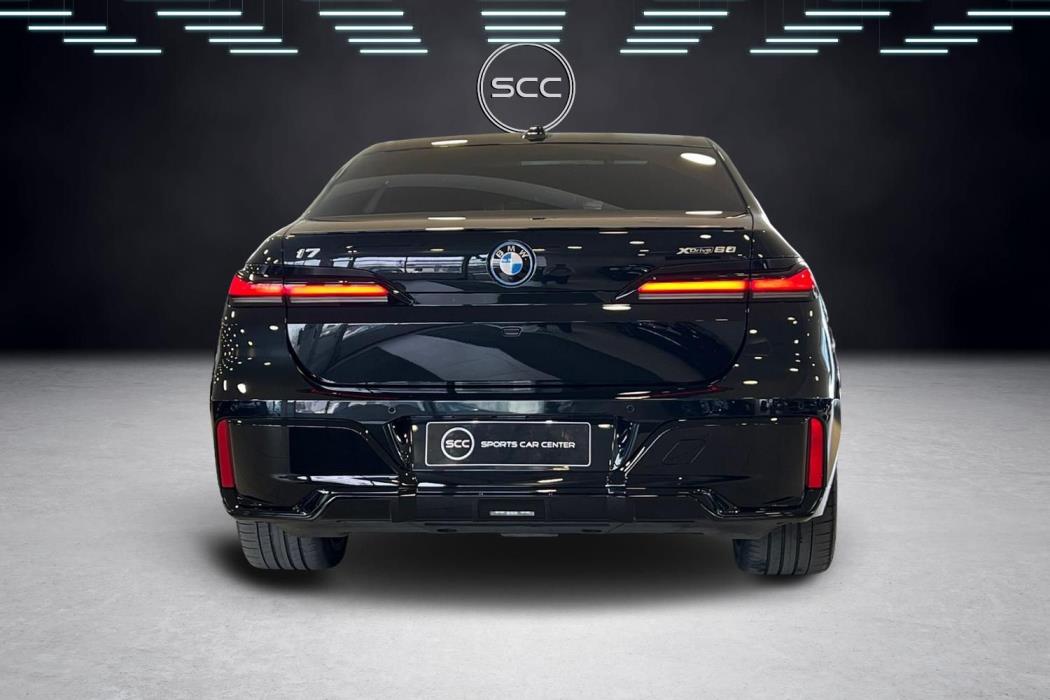 BMW i7 2024