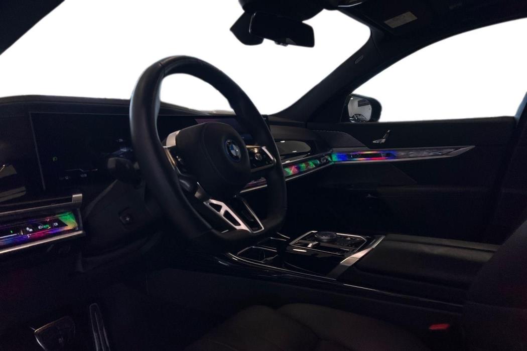 BMW i7 2024