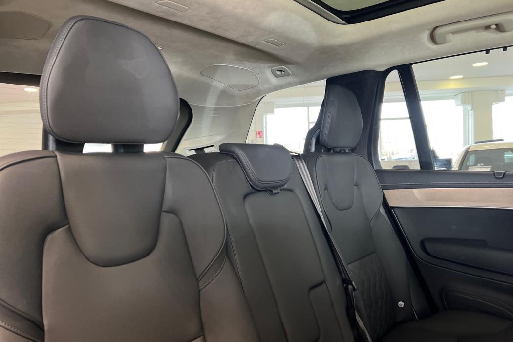 Volvo XC90 2025