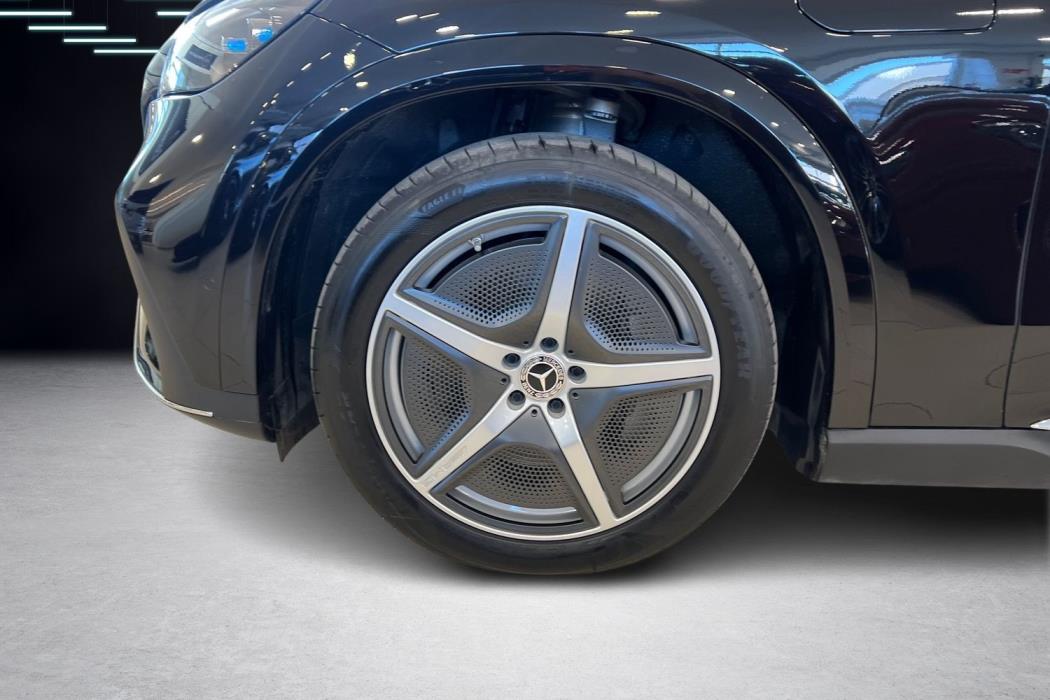 Mercedes-Benz EQE SUV 2025