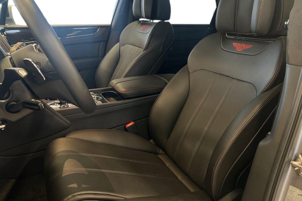 Bentley Bentayga 2021