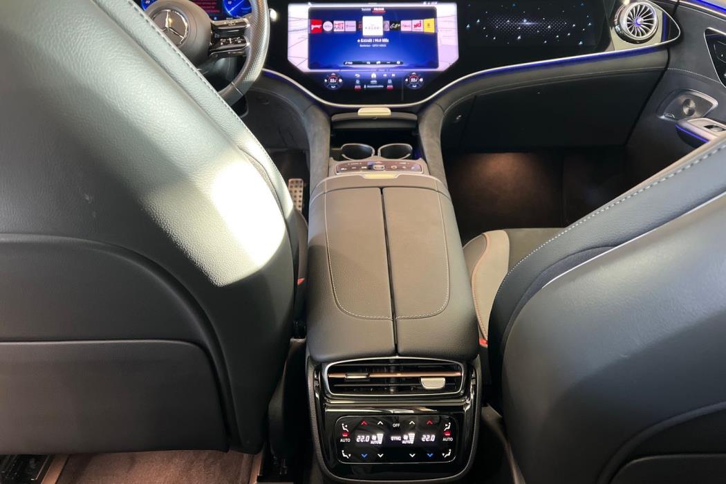 Mercedes-Benz EQE SUV 2024