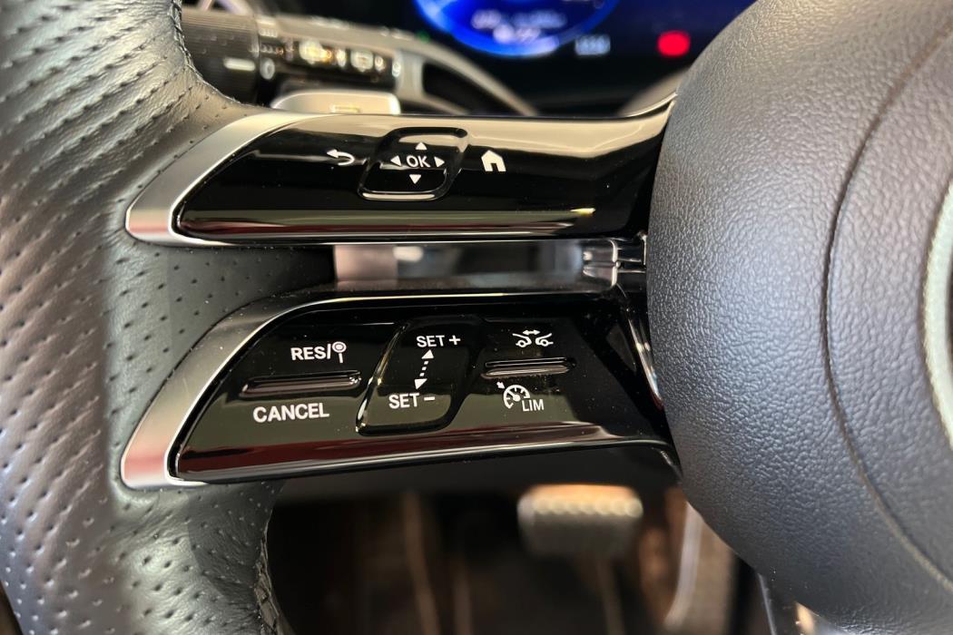 Mercedes-Benz EQE SUV 2024