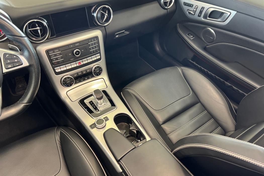 Mercedes-Benz SLC 2016