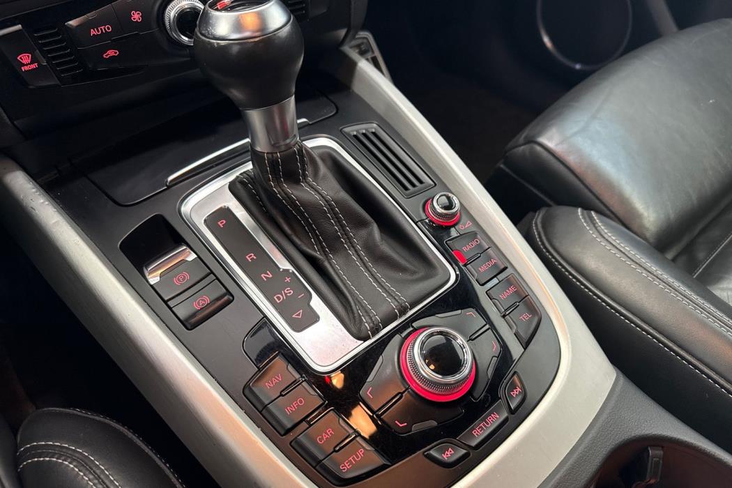 Audi SQ5 2013