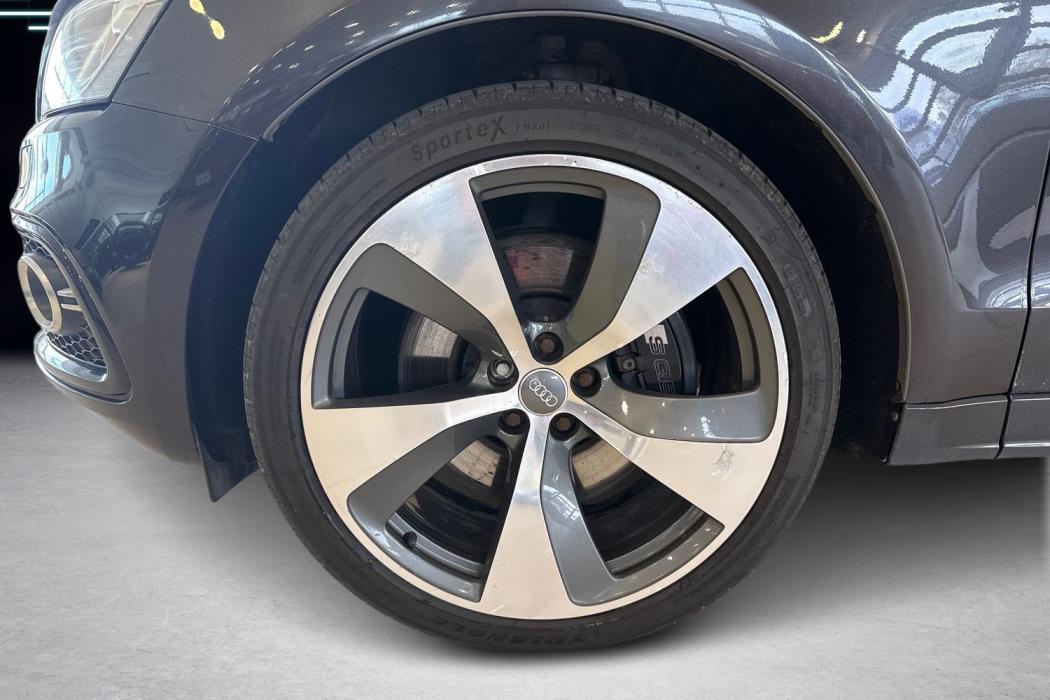 Audi SQ5 2013