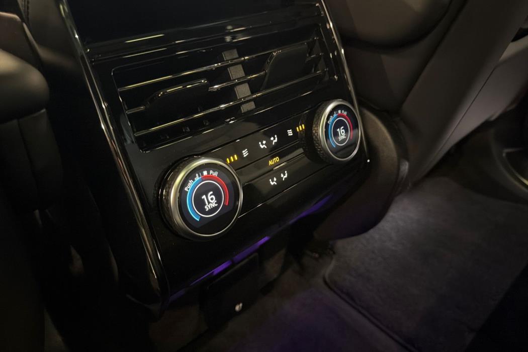 Land Rover Range Rover Sport 2026