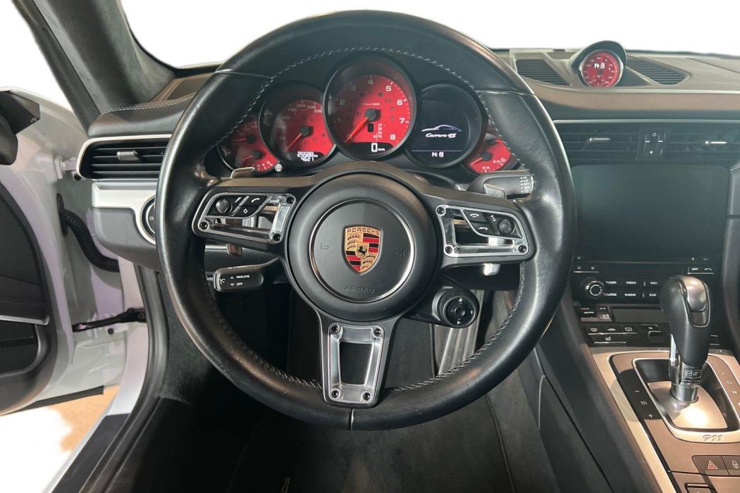 Porsche 911 2016