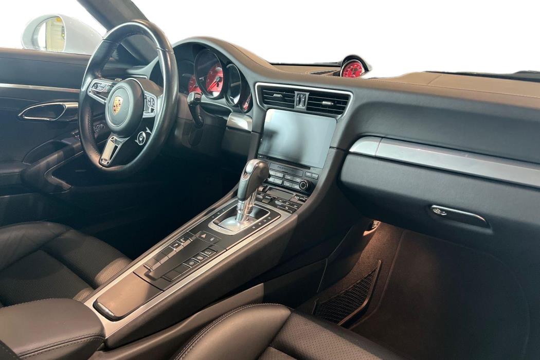 Porsche 911 2016