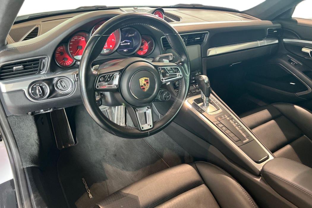 Porsche 911 2016