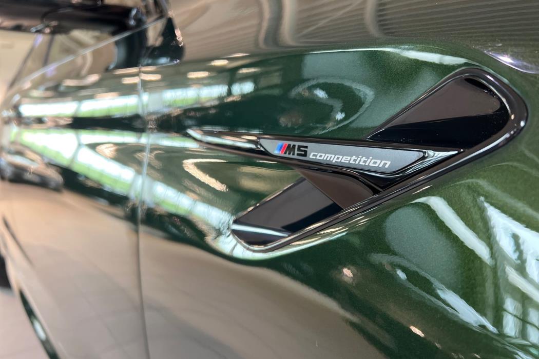 BMW M5 2023