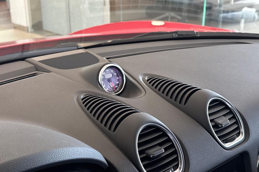 Porsche Cayman 2020