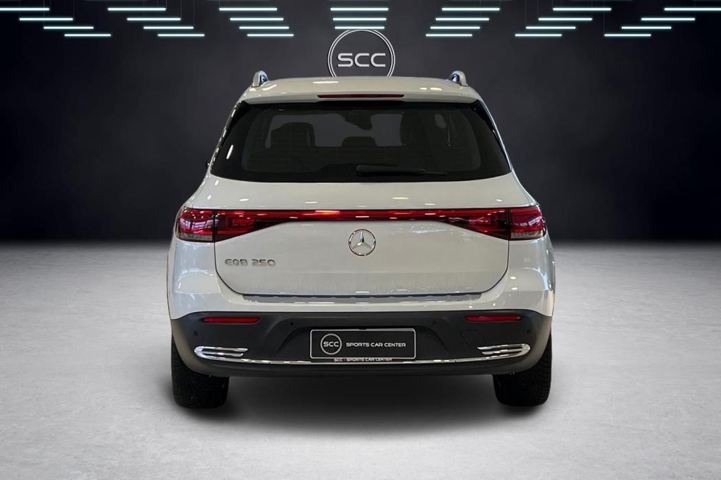 Mercedes-Benz EQB 2023