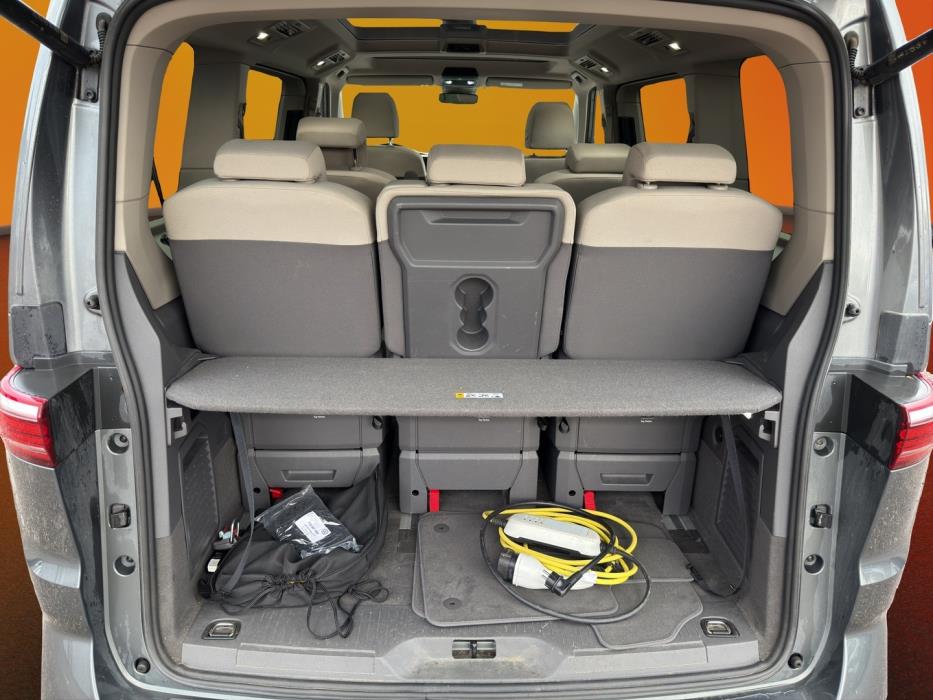 VOLKSWAGEN Multivan 2023