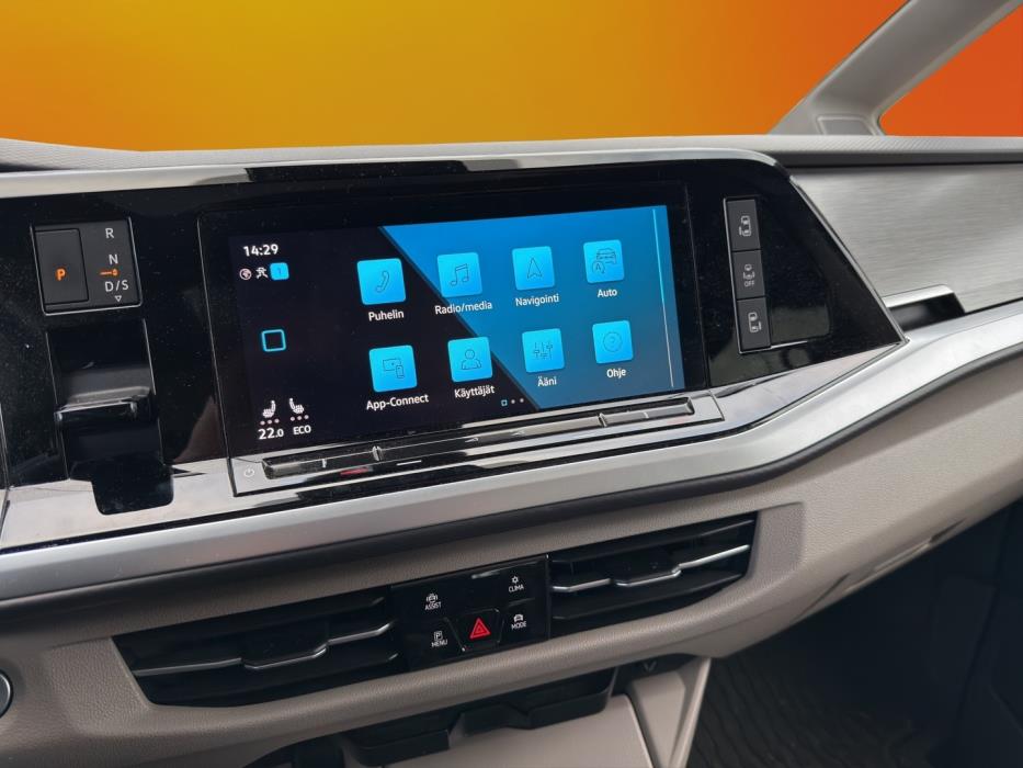 VOLKSWAGEN Multivan 2023