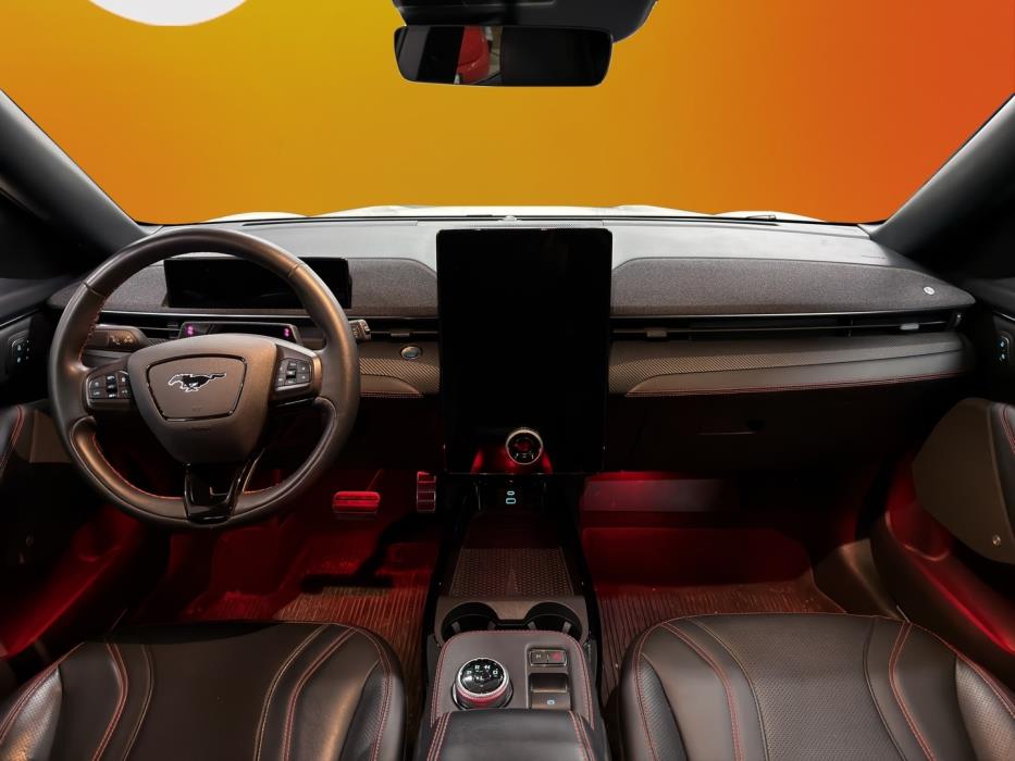 FORD Mustang Mach-E 2022