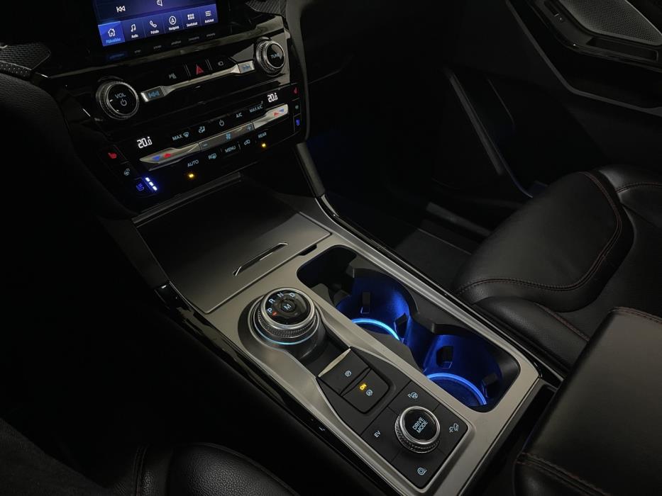 FORD Explorer 2021