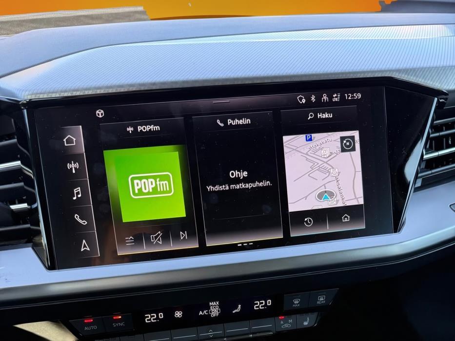 AUDI Q4 e-tron 2022