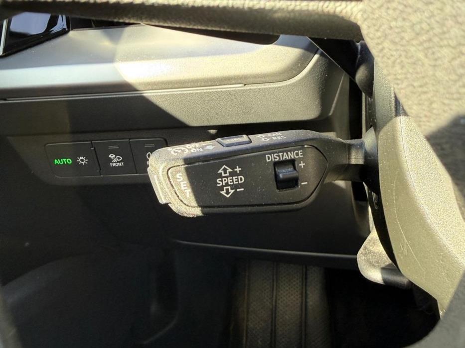 AUDI Q4 e-tron 2022