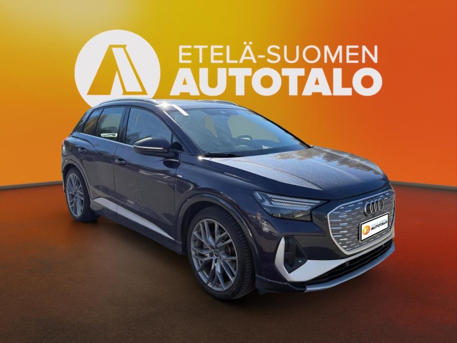 AUDI Q4 e-tron 2022