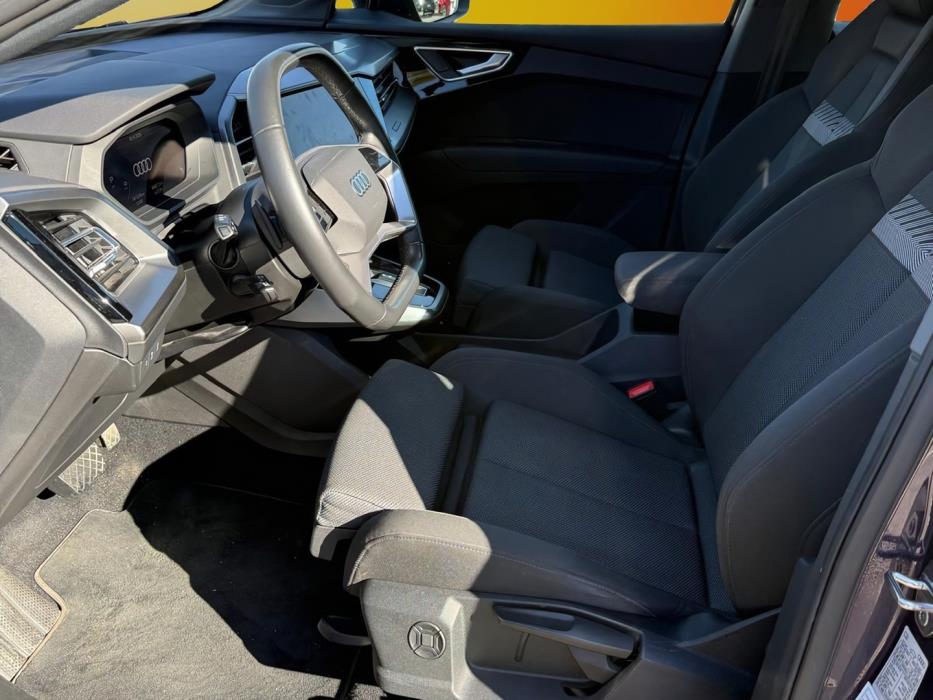 AUDI Q4 e-tron 2022