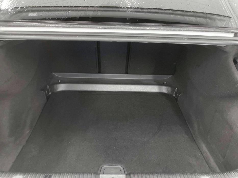 MERCEDES-BENZ EQE 2022