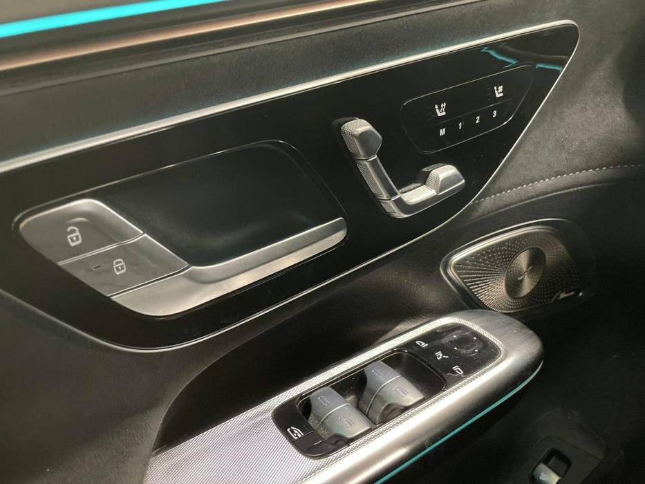 MERCEDES-BENZ EQE 2022