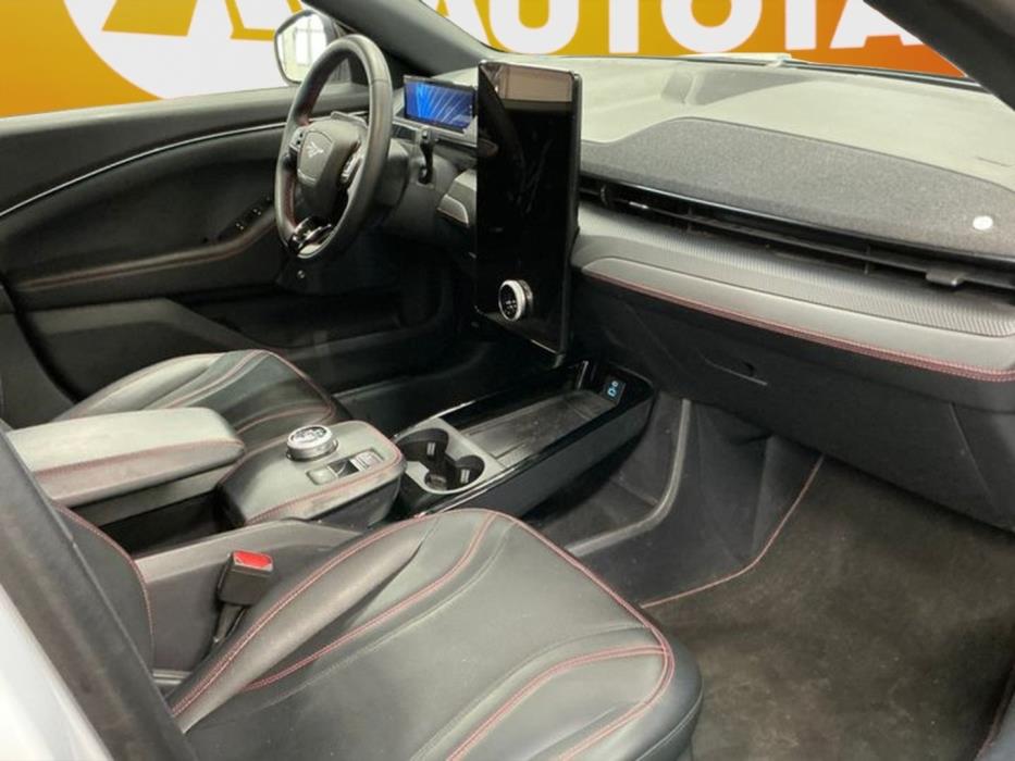 FORD Mustang Mach-E 2023