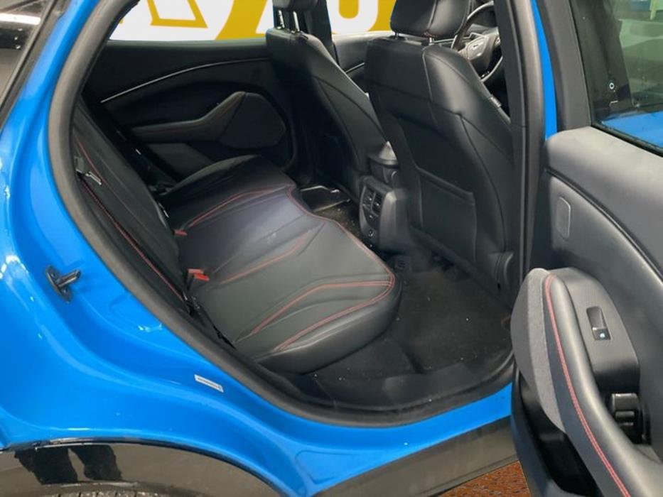 FORD Mustang Mach-E 2023