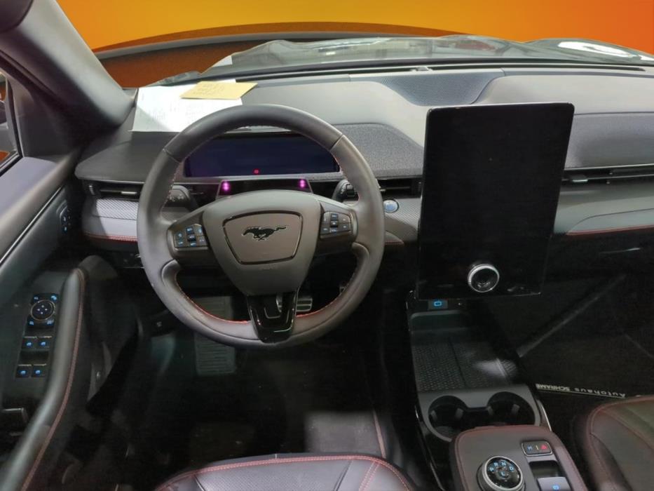 FORD Mustang Mach-E 2021